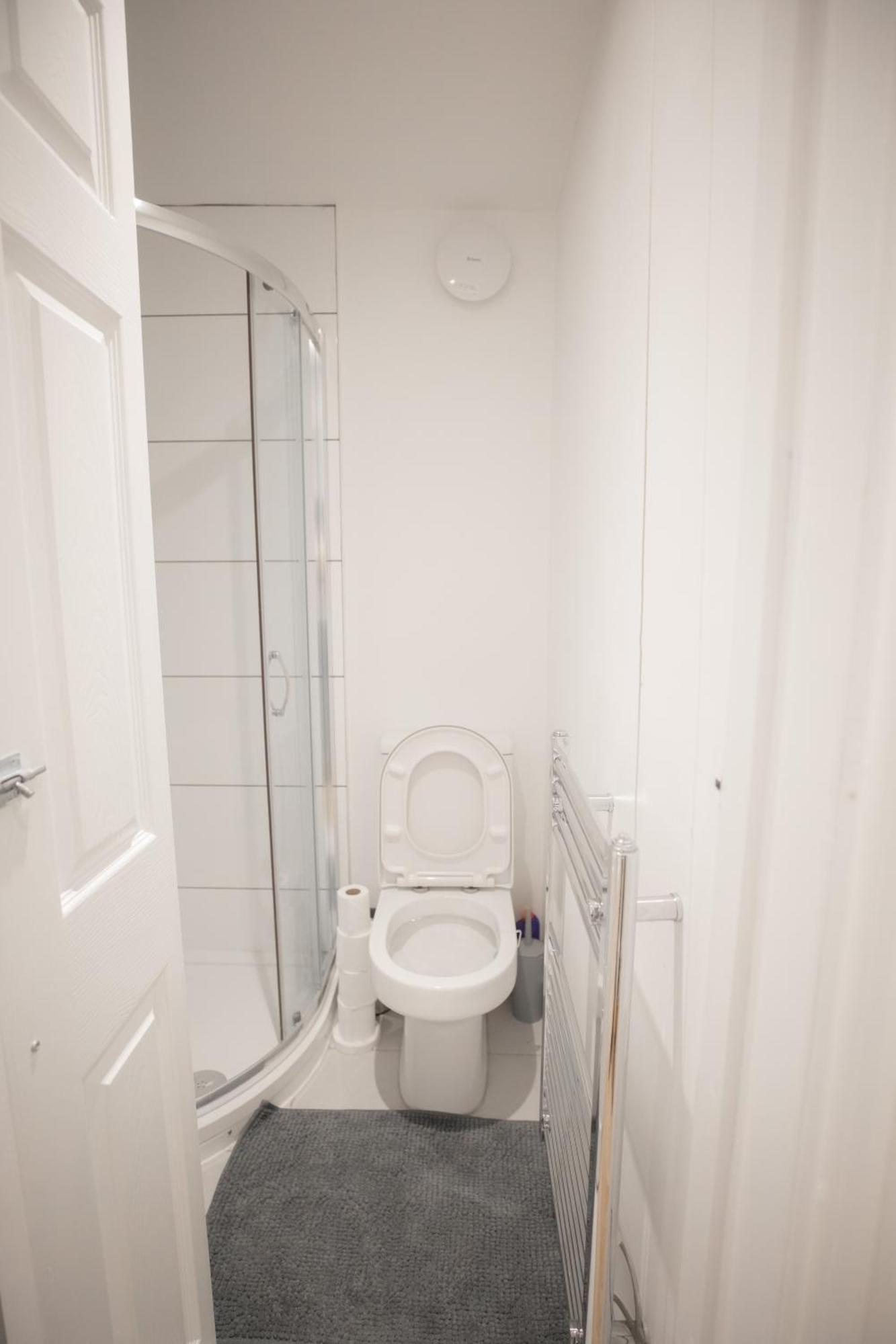Perfect Location 4Bed 2 Bath Spacious Apartment Лондон Екстериор снимка